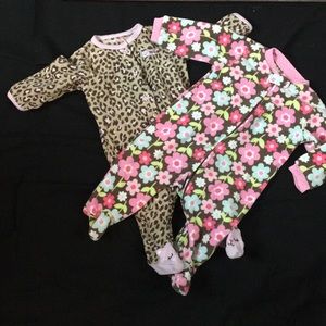 2 Carter’s fleece sleepers